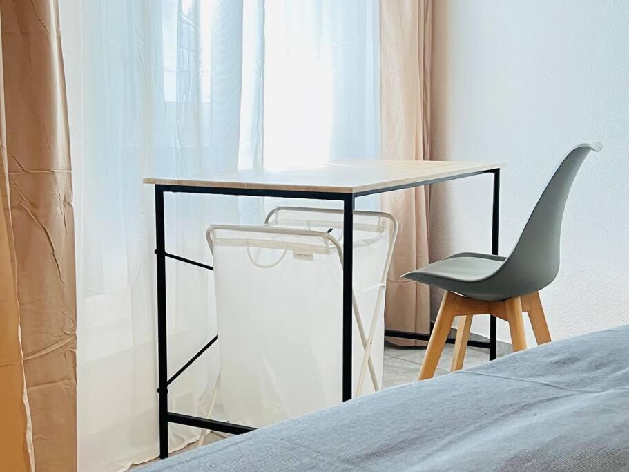 Zentrales Grosszuegiges Apartment Mit Dachterrasse! โบคุห์ม ภายนอก รูปภาพ